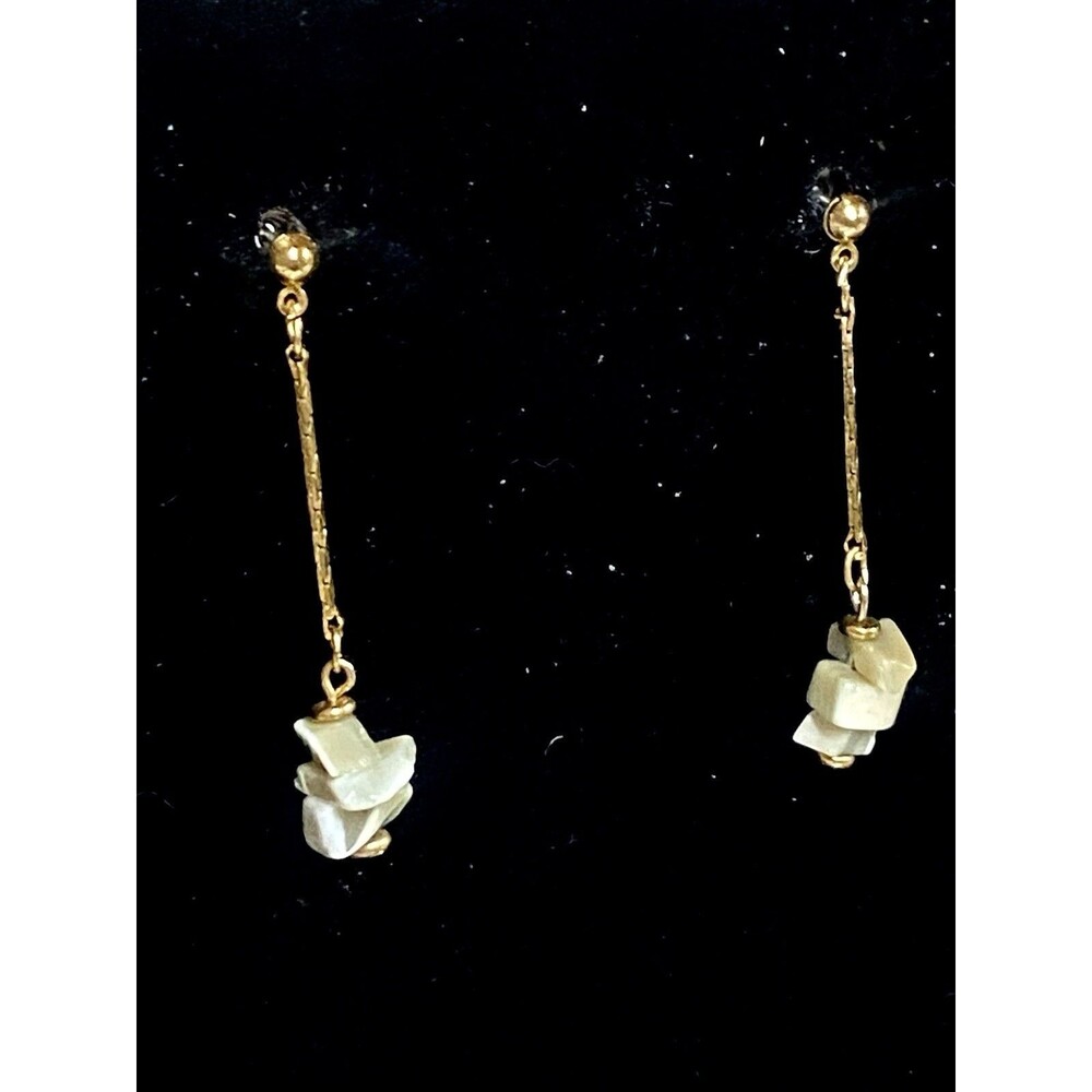 Vintage Mother of Pearl Dangle Earrings Gold Tone Bar Chain Chip Drop Unsigned